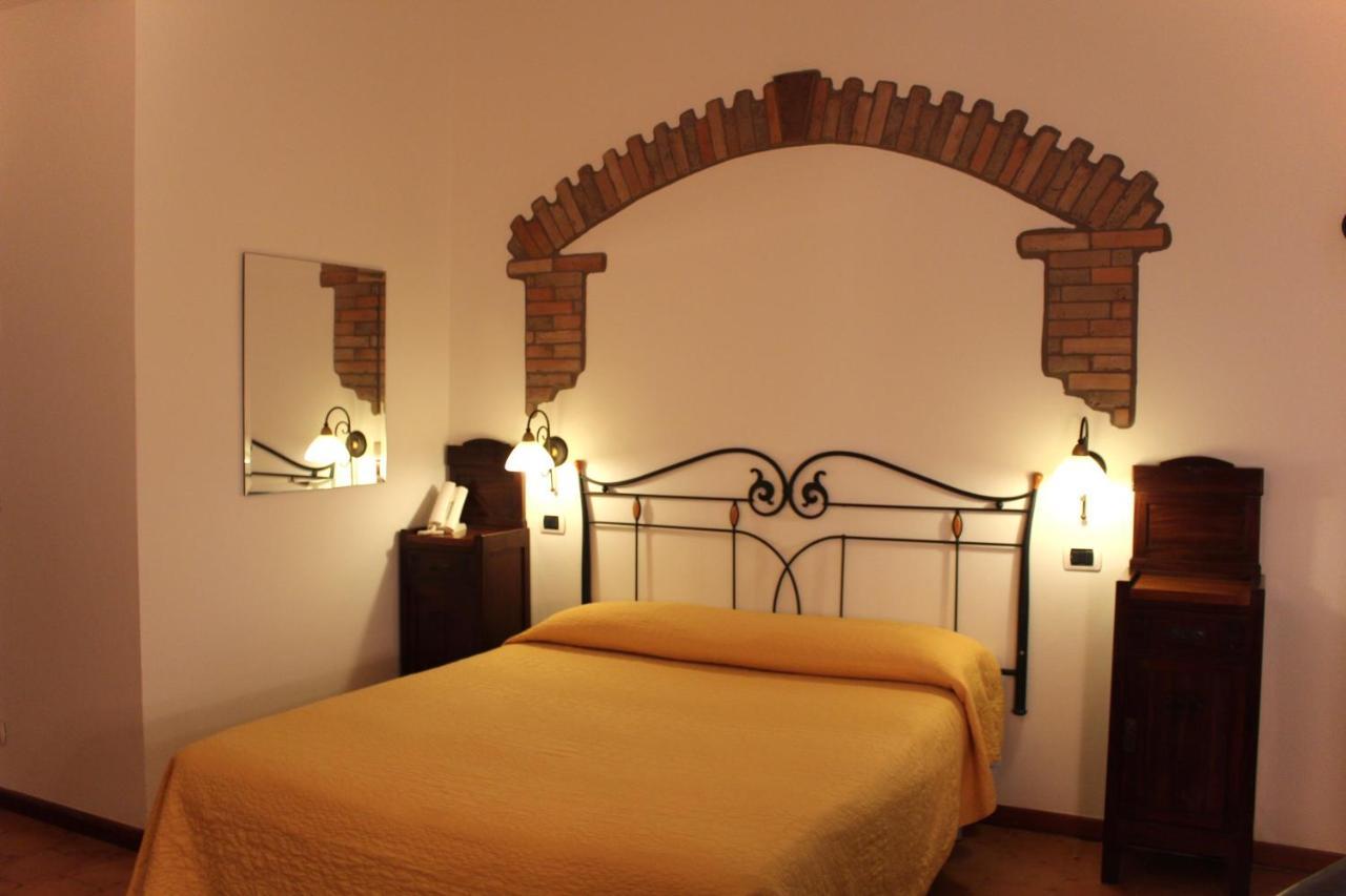 Casale Del Fattore Cesena Buitenkant foto